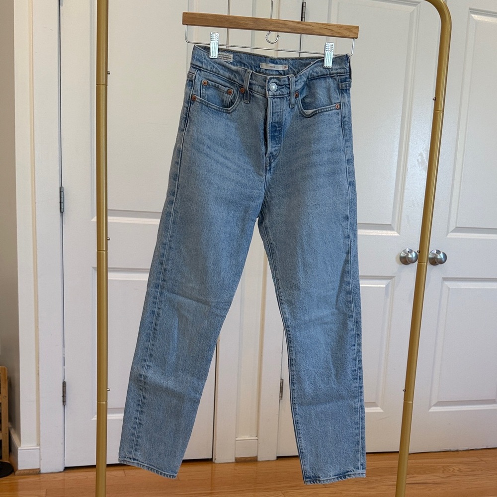Levi's Women's Straight Leg Jeans - Light Blue